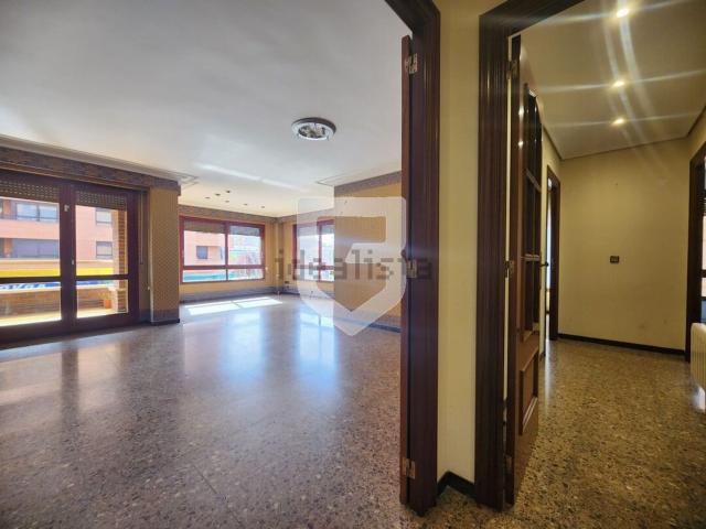 Piso, Villarreal/Vila Real