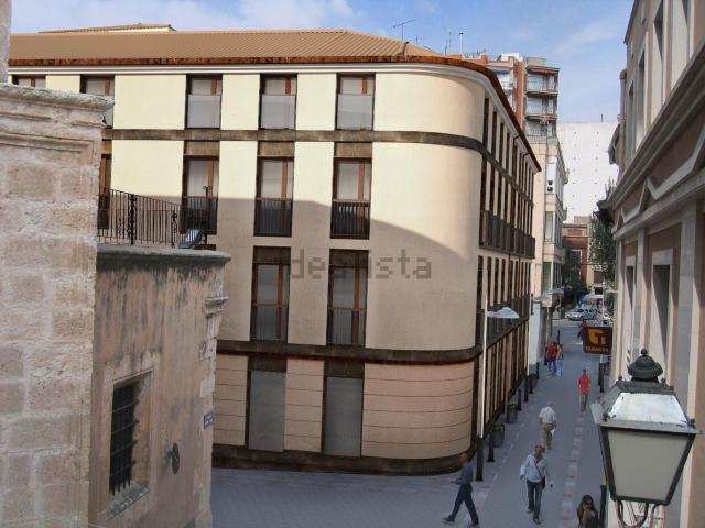 Piso, Villena
