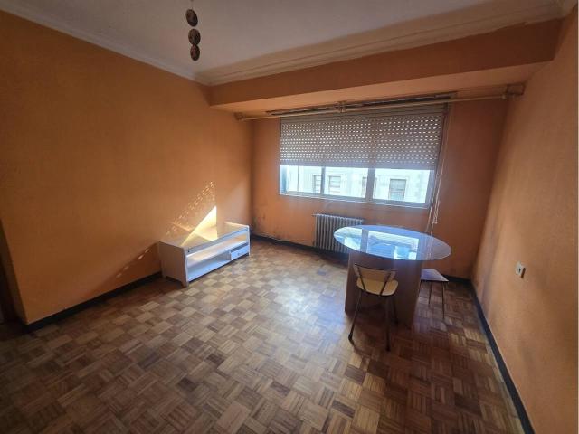 Piso y Bajo en Rúa Rio Navia