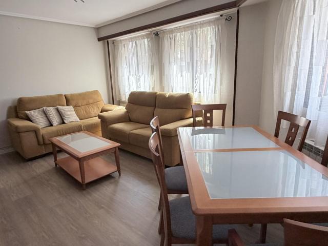Piso Zaragoza Miralbueno 1.000€ MES Ref. SM_032