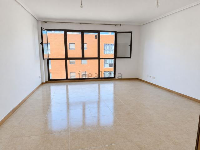 Piso, Zona Estación Universidad, Castellón de la Plana / Castello de la Plana