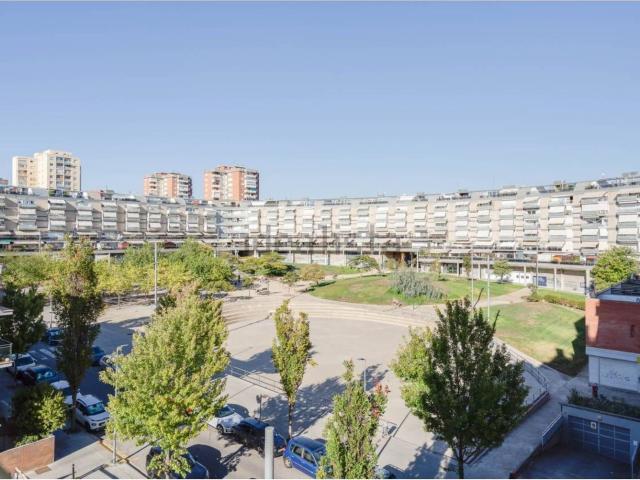 Piso, Zona Esportiva, Terrassa