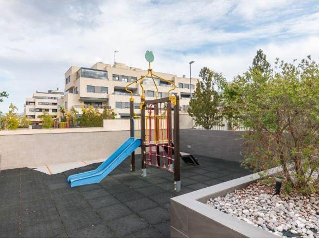 PISO 3 DORMITORIOS 2 BAÑOS, PATIO, TERRAZA PISCINA, 2 PLAZAS DE GARAJE OBRA NUEVA