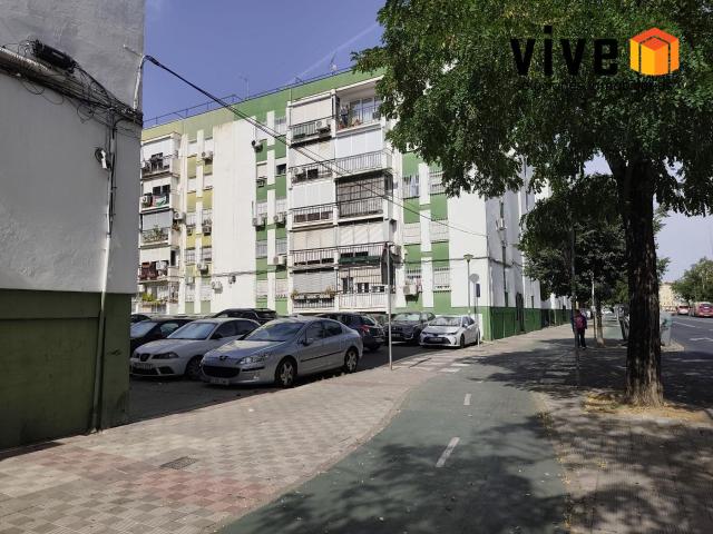 Piso 3 dormitorios entre el Hospital Virgen Macarena y Pio XII