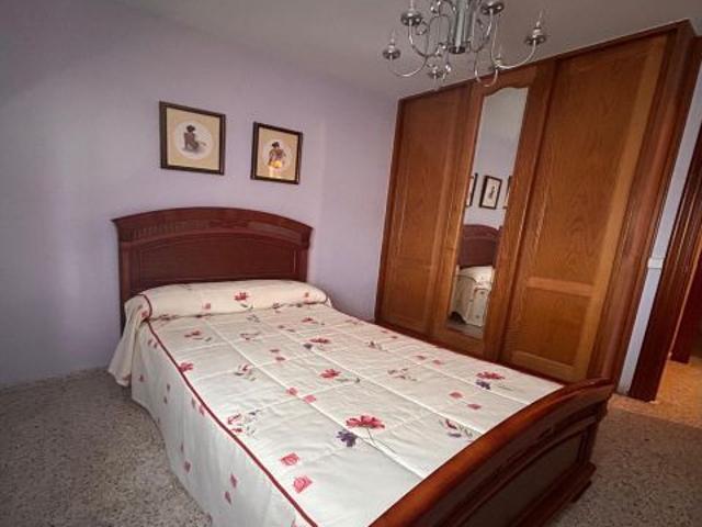 PISO 3 HABITACIONES VENTA DE BAÑOS