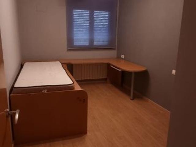 Piso 4 dormitorios duplex Caspe terrazas garaje trastero piscina
