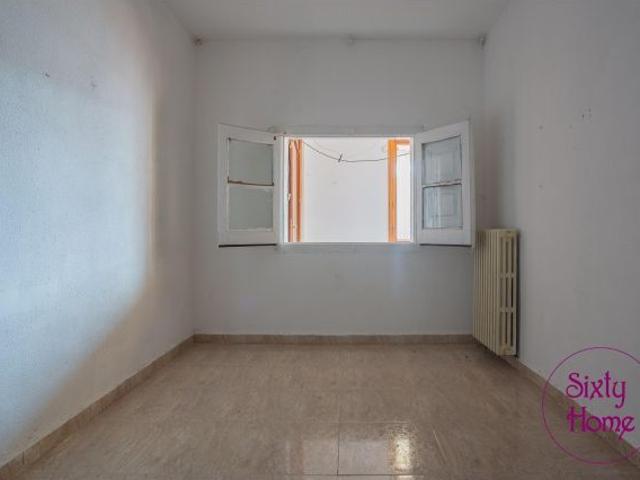 Piso 4 dormitorios en Pinseque