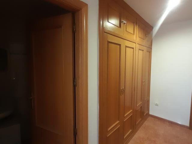Piso 4 dormitorios seminuevo calle Nueva