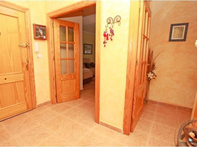 Piso 4 habitaciones, garaje y ascensor, amplio y listo para entrar a vivir en pleno corazón de La Un