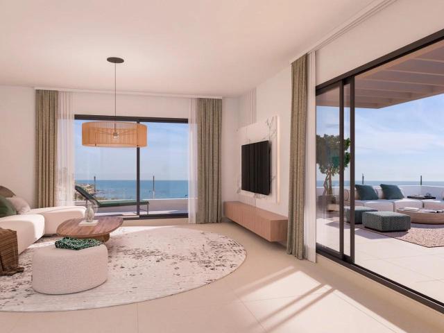 ¡Pisos bonitos junto al mar con piscina! 83m² Algarrobo Costa