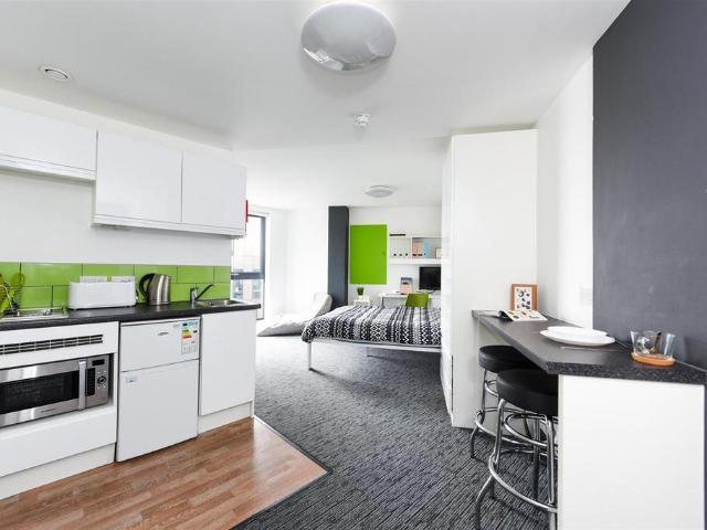 Pitt St, Newcastle NE4 Studio to rent £1,235 pcm £285 pw