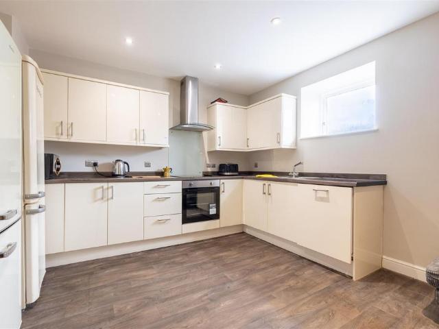 Pitt Street, Lancaster LA1 5 bed private hall to rent £563 pcm £130 pw