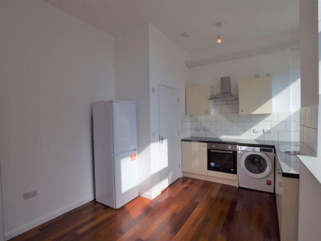 Pitt Street, Leith, Edinburgh EH6, 1 bed flat to rent, £1,040 pcm | PrimeLocation
