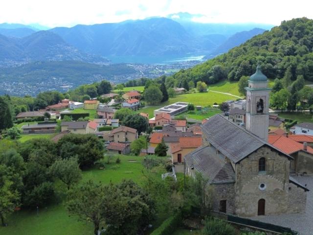 Pittoresca casa unifamiliare da 3.5 locali ad Arosio