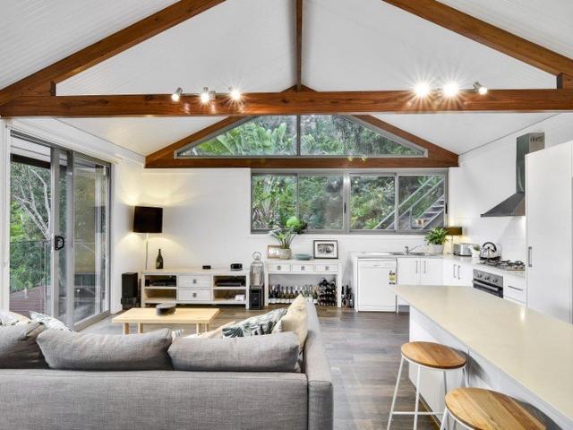 Pittwater Views & Private Living