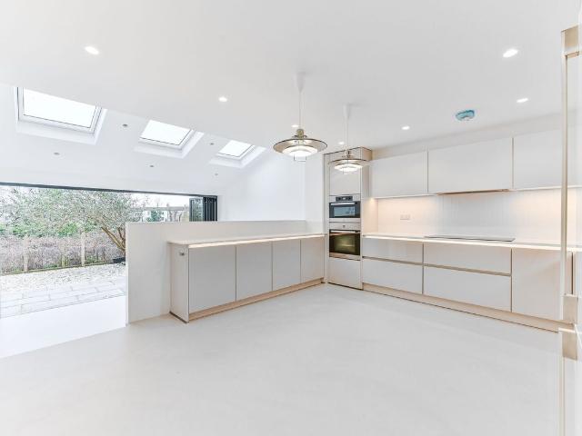 Pittville Gardens, London SE25, South Norwood, London, 5 bed end terrace house to rent, £4,400 pcm | PrimeLocation