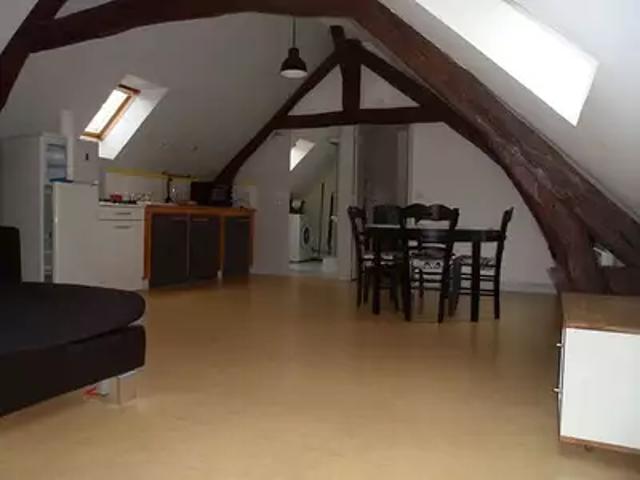 Pithiviers 45300 Location appartement 2 pièces t2 au dernier étage