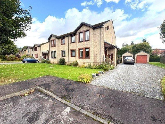 Pitlochry PH16 2 bed flat to rent £1,150 pcm £265 pw