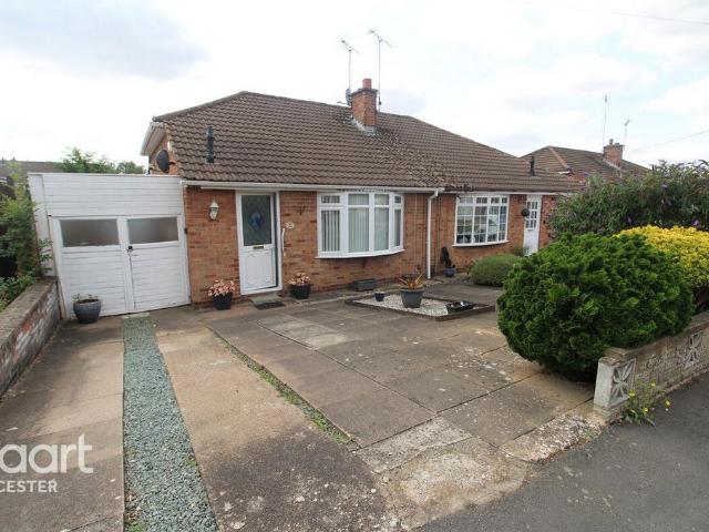 Pits Avenue, Leicester 2 bed semi detached bungalow to rent £1,250 pcm £288 pw
