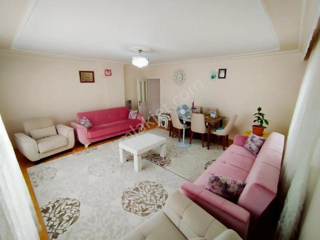 Piyade Mah. Gimsa Market Yakını Ebebeyn Banyolu 3+1 Daire