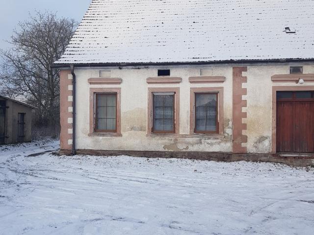 Połowa bliźniaka z dużą działką 3 km od morza polecam!