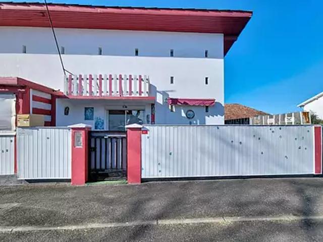 Pomarez 40360 Achat / Vente appartement 4 pièces t4 piscine jardin