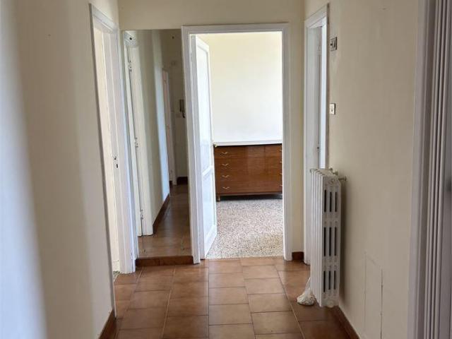 Pomarico 5 vani 73mq