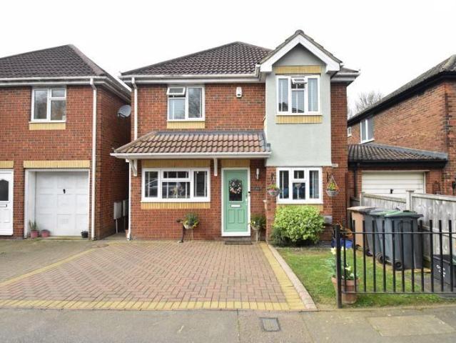 Pomfret Avenue, Luton LU2, 4 bed detached house to rent, £1,975 pcm | PrimeLocation