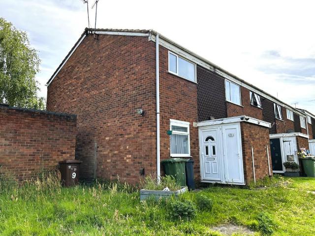 Pommel Close, Walsall WS5 2 bed maisonette to rent £795 pcm £183 pw