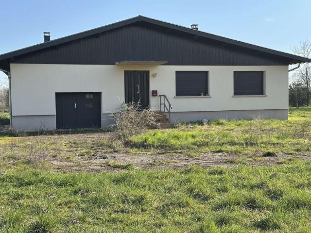Pommérieux, très agréable maison de plain pied à rénover