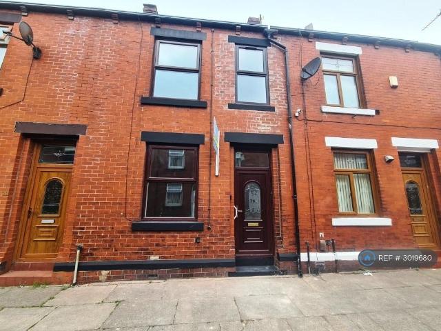 Pomona St, Rochdale, OL11 3 bed terraced house to rent £950 pcm £219 pw