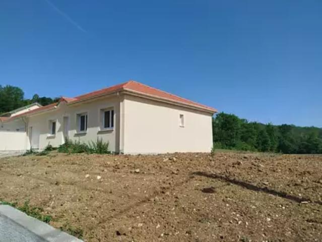 Pont à Mousson 54700 Achat / Vente maison 4 pièces t4 au dernier étage