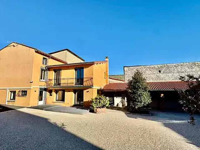 Pont du Château 63430 Location maison 5 pièces t5 jardin terrasse