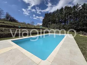 Pont de Barret 26160 Achat / Vente maison 4 pièces t4 au dernier étage cave