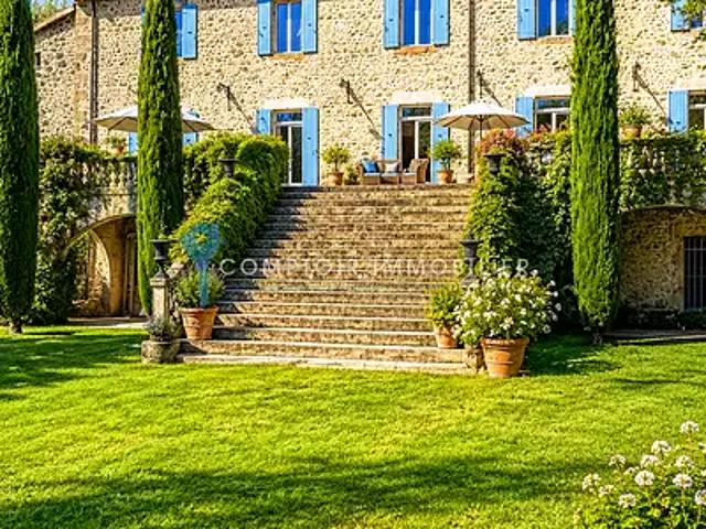 Pont de Labeaume 07380 Achat / Vente maison 28 pièces t28