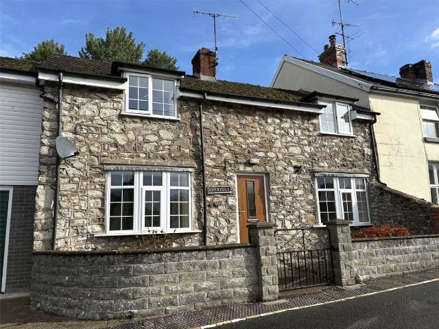 Pont Robert, Meifod, Powys SY22, 2 bed terraced house to rent, £800 pcm | PrimeLocation