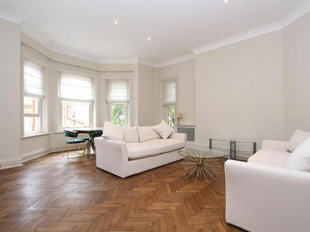 Pont Street, Knightsbridge SW1X 1 bed flat to rent £4,767 pcm £1,100 pw
