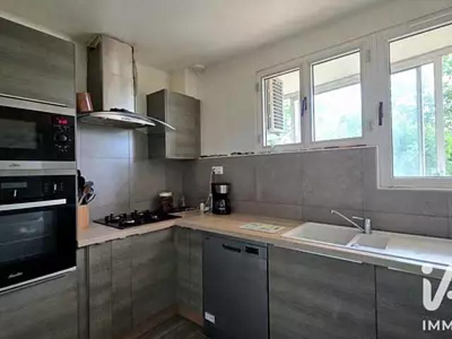 Pont Saint Esprit 30130 Achat / Vente appartement 4 pièces t4