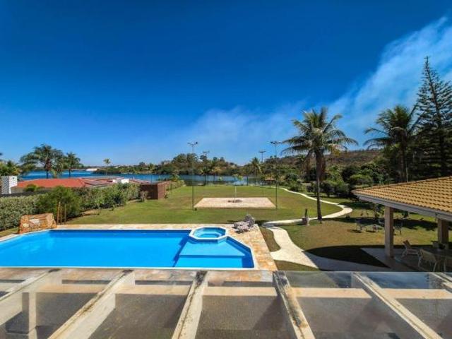 PONTA DE PICÓLE/LAGO NORTE/ LAZER COMPLETO/ 4 SUÍTES/ BEIRA LAGO/ TERRENO COM 5.200m²/ 9 BQUARTOS