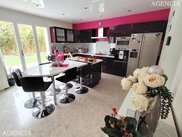 Pontault Combault: 170m² Pontault Combault