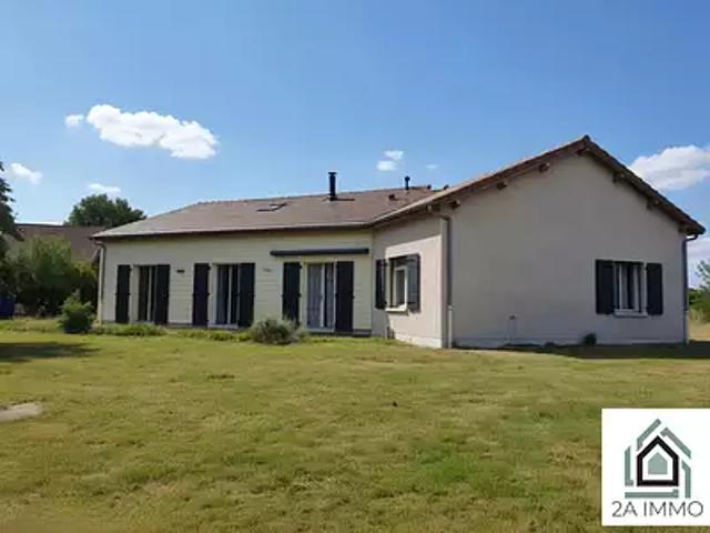 Pontaumur 63380 Achat / Vente maison 5 pièces t5 garage