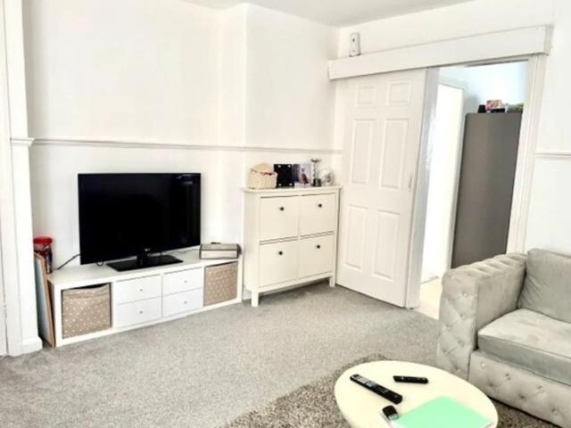 Pontefract Road, BARNSLEY