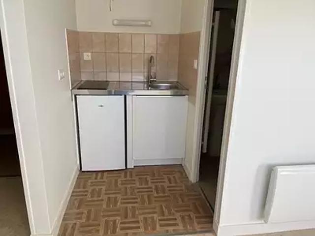Pontivy 56300 Location appartement 1 pièce t1 au dernier étage