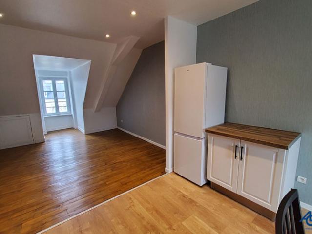 PONTIYV Appartement meublé 3 pièces 62.87 m2