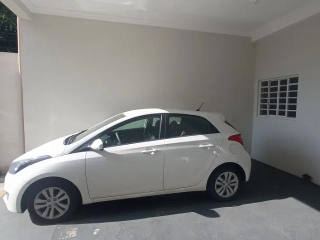 Ponto / Prédio Comercial para locação com 437 m² com 5 salas em Centro Jacareí SP