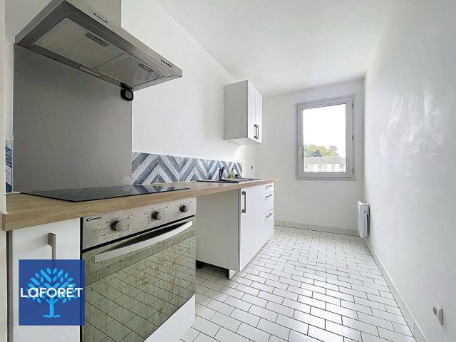 PONTOISE PROCHE GARE Appartement 2 pièce s 57.05 m2