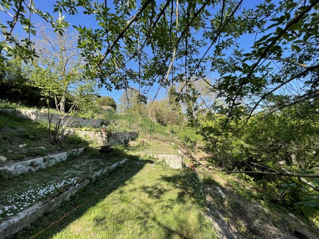 PONTOISE QUARTIER HERMITAGE MAISON EN PIERRES 6 PIECES TERRAIN 887 M2