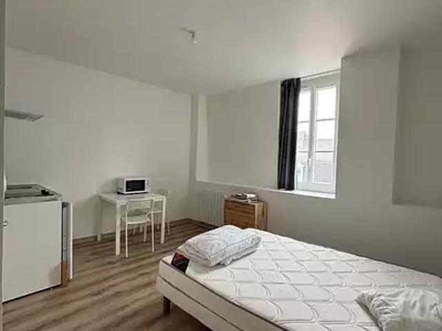 Pontorson 50170 Location appartement 1 pièce t1 au dernier étage