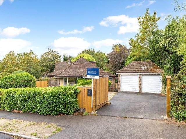Pony Chase, Cobham, Surrey KT11, 3 bed bungalow to rent, £2,850 pcm | PrimeLocation