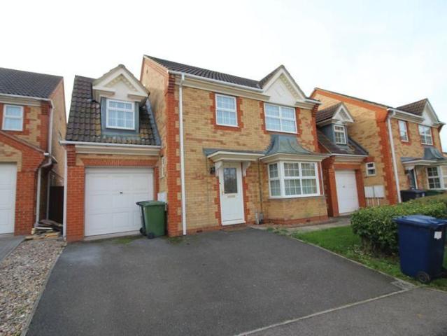 Pond Close, Huntingdon PE29, 4 bed detached house to rent, £1,950 pcm | PrimeLocation